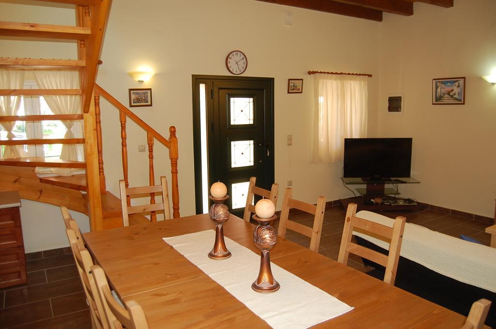 Chris And Nick Corfu Villa Mpoukaris Rom bilde